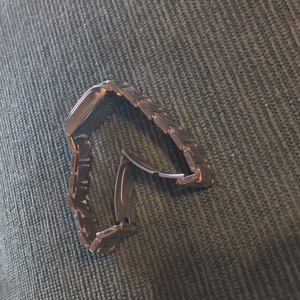 Watch - Picture 2 of 4